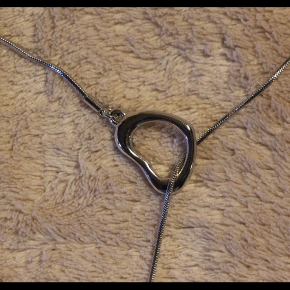 🦋Necklace 🦋 - Picture 2 of 4